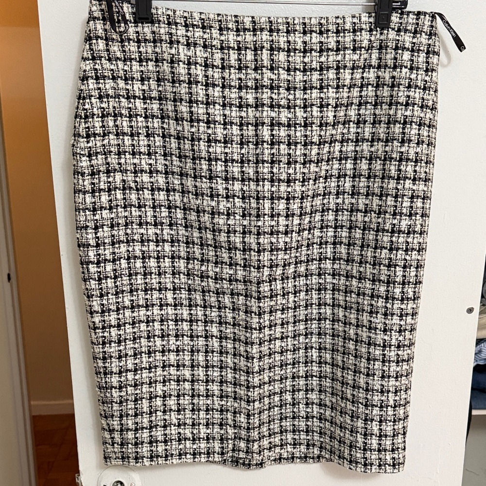 Calvin Klein Black and White Checkered Pencil Skirt